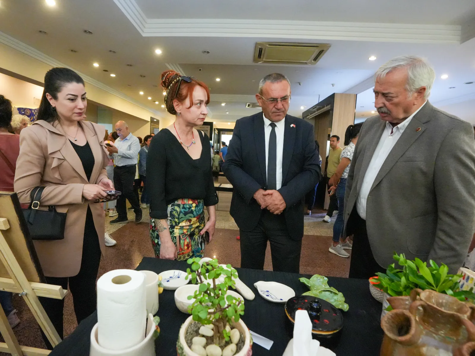 Çamurdan sanata: Seramik kursiyerlerine tam not