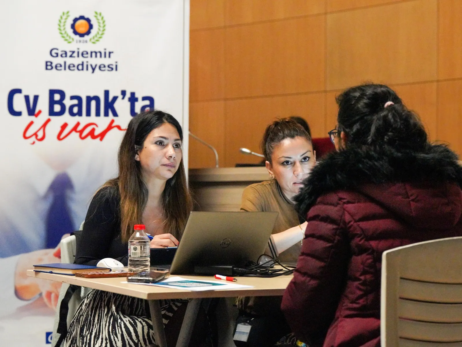 CV Bank, altı ayda 500 kişiyi iş sahibi yaptı 