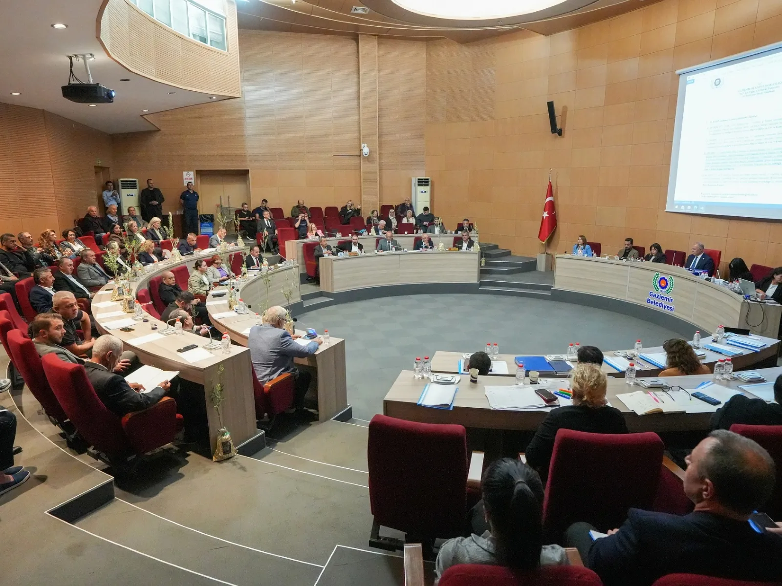Gaziemir Belediyesi’ne 2 milyar 140 milyon liralık bütçe