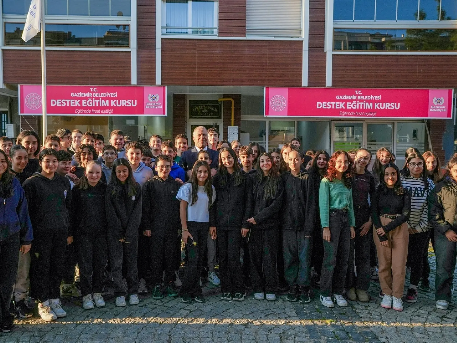 Başkan Işık: “Ücretsiz ve nitelikli eğitimle öğrencilerimizin yanındayız”